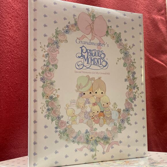 Grandmothers Precious Moments Special Memories My Grandchild Book NEW w/ box VTG - Picture 1 of 14